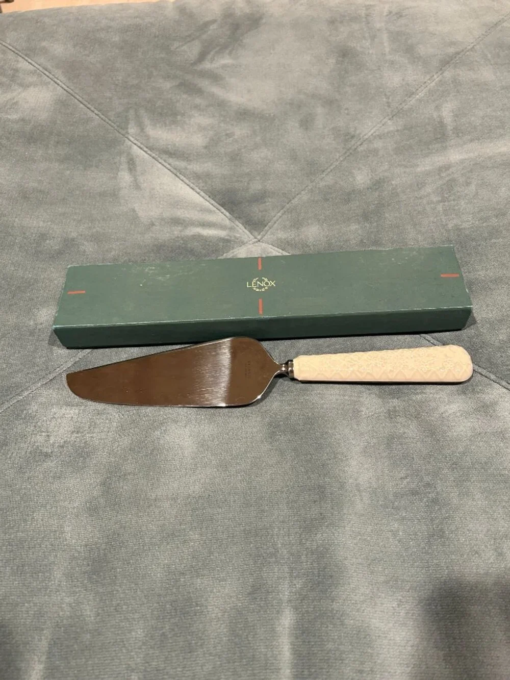 Lenox Stainless Steel Ivory Floral Porcelain Ceramic Handle Cake Server